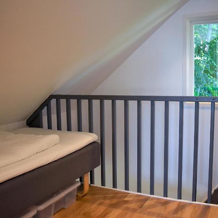 2 Bedroom Amazing Home In Fjaelkinge Exterior foto