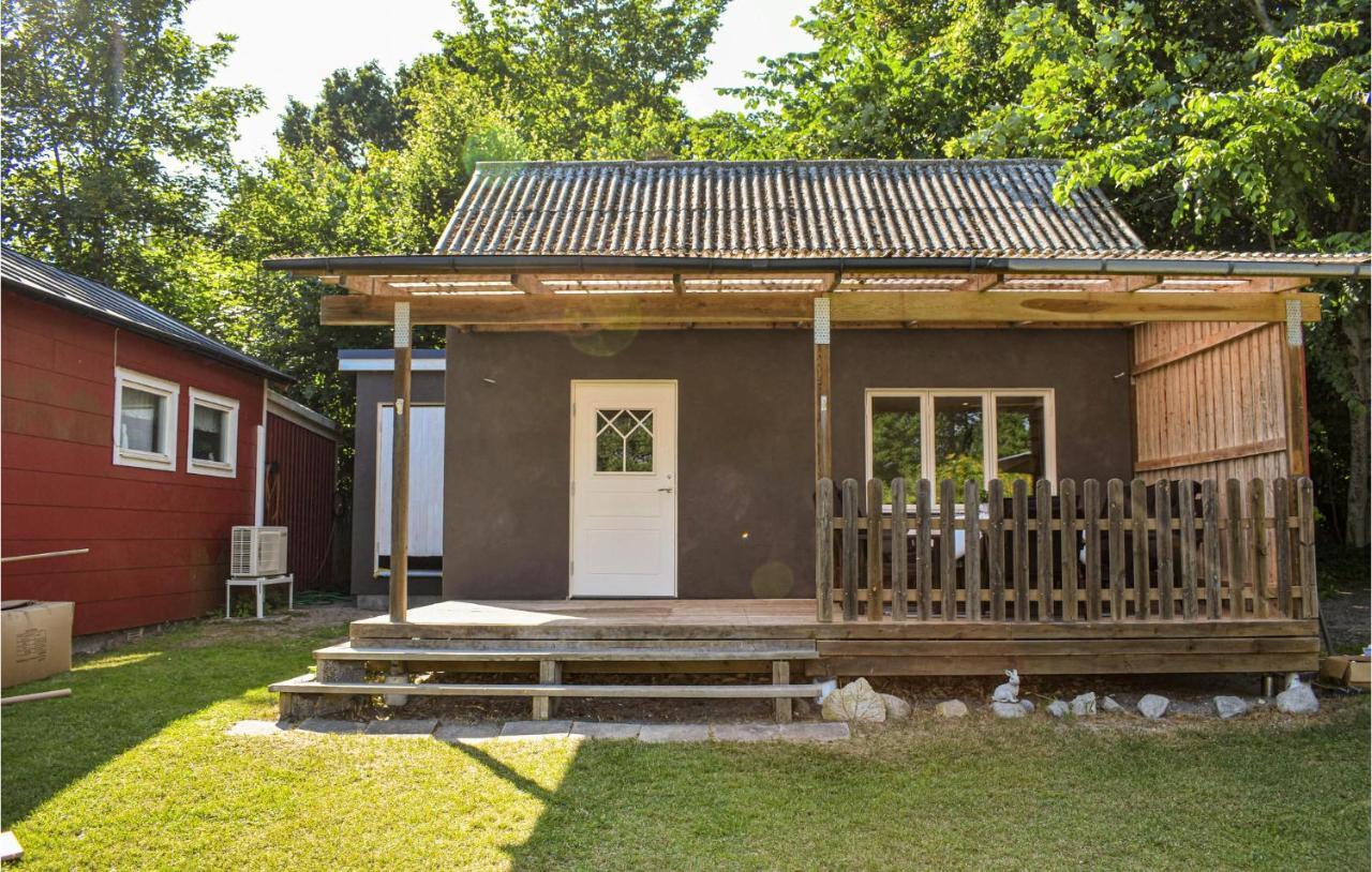 2 Bedroom Amazing Home In Fjaelkinge Exterior foto